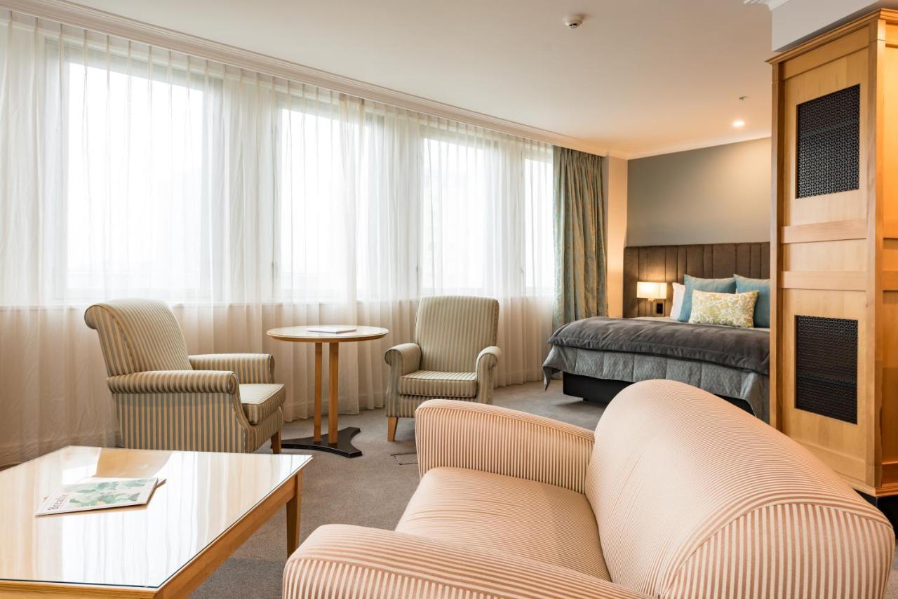 Distinction Christchurch Hotel Экстерьер фото