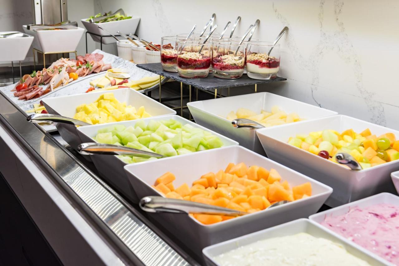 Distinction Christchurch Hotel Экстерьер фото